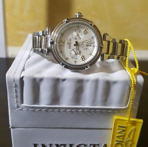Invicta Pearl Face Watch - Picture 3 of 4